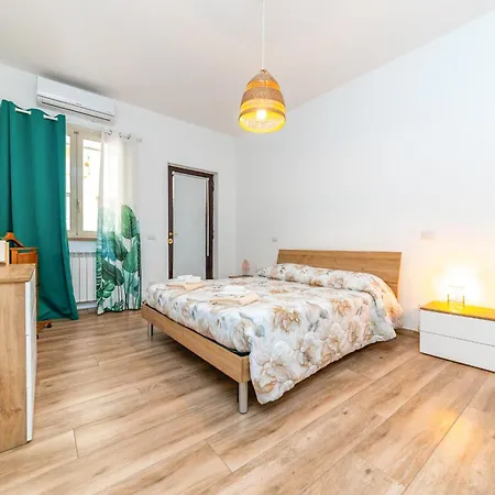 Front Numidio Quadrato Apartmán
