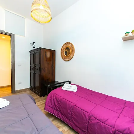 Front Numidio Quadrato Apartmán *