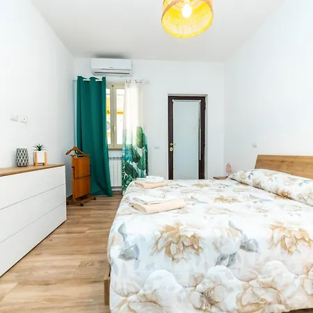 Front Numidio Quadrato Apartmán