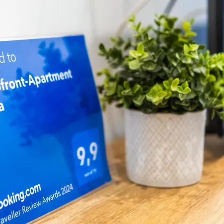 Front Numidio Quadrato