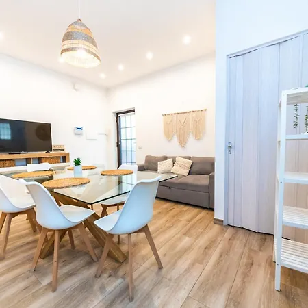 Metrofront-apartment * Rzym