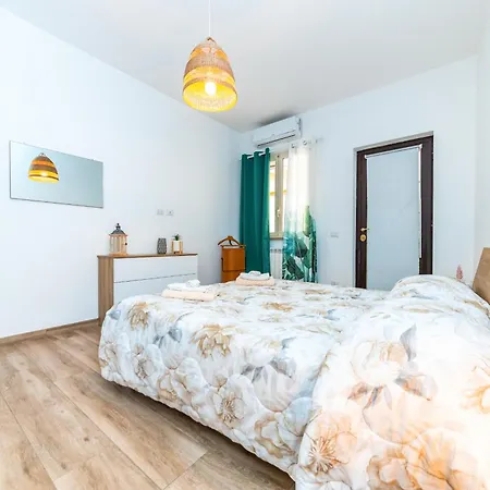 Metrofront-apartment Rzym